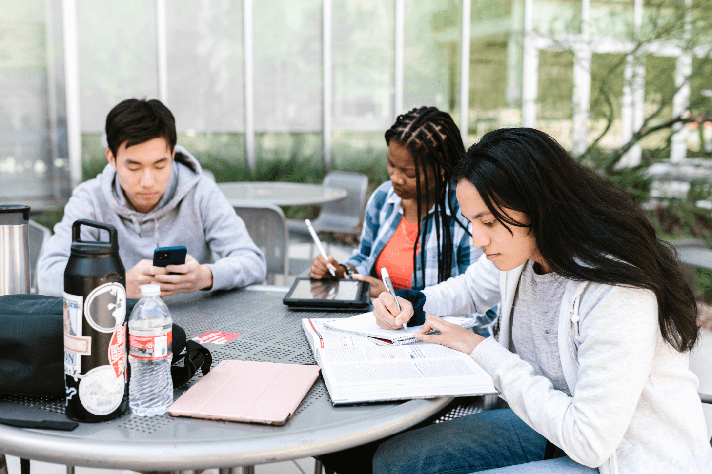 6 Must Have Apps for University Students in the UK
